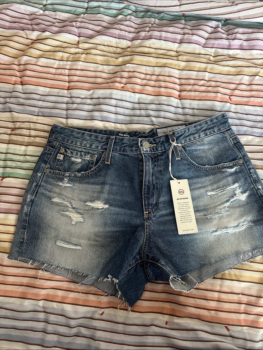 NWT AG The Bryn cut-off jeans